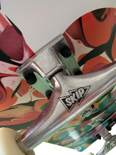 SKIP Skateboards Dipped Complete 8.0