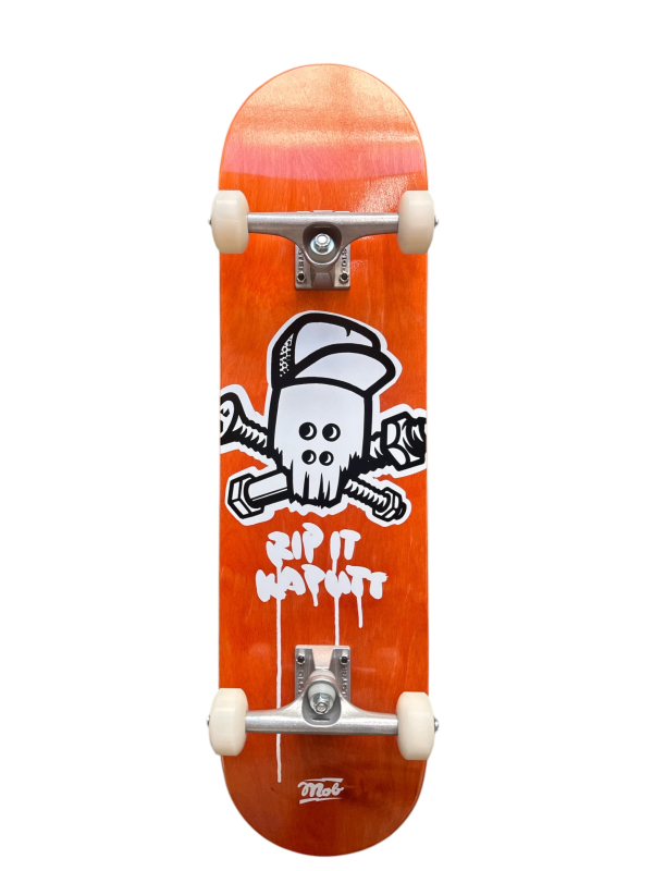 MOB Skateboards Skull Complete 8.125"
